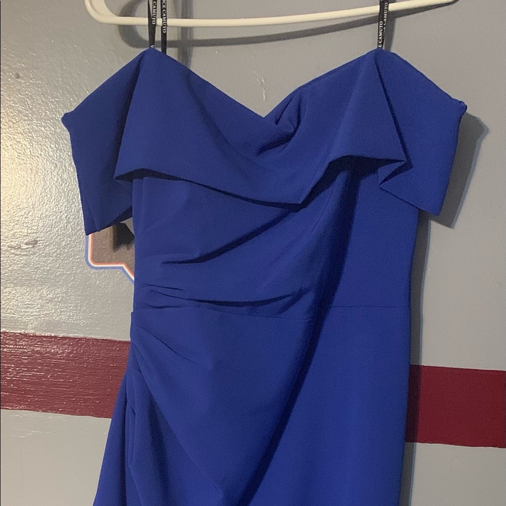 Beautiful elegant dress / very eye catching